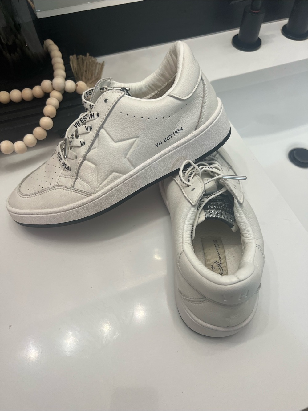 Vintage Havana White Low-Top Star Sneakers